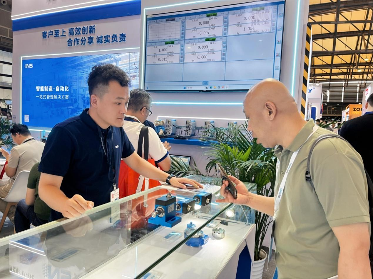 开云手机·官方版网站登录入口-开云(中国)
亮相2025
AMTS & AHTE(图2)